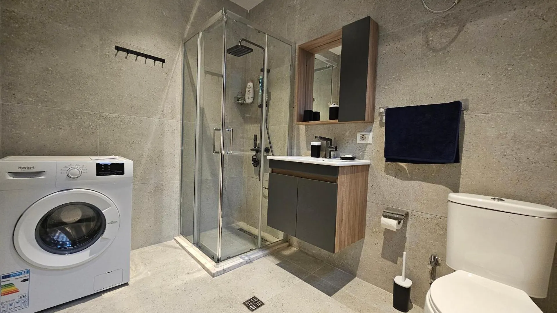Studio Apartment Near Pazari Ri Τίρανα
